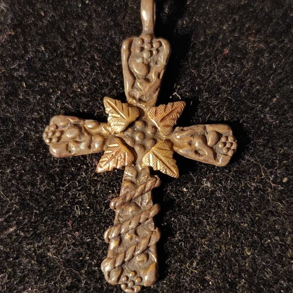 Vintage Sterling Silver Black Forest Gold Leaves Flower Cross1-1/2" x 6/ 8" 2.6g
